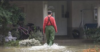 Ogulinu noćas prijeti izlijevanje rijeke Dobre