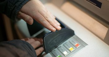 Zadar: Eksplozivom raznijeli bankomat i odnijeli veći iznos novca bankomat
