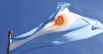 Dan Agentine u Splitu Argentina, zastava