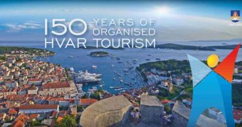 Hvar 150 g. turizma