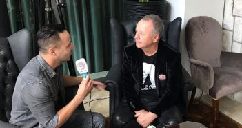 Frontmen Simple Mindsa Jim Kerr u programu Radio Dalmacije