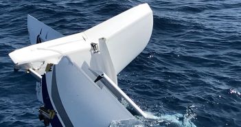 Sportski zrakoplov pao u more kod Hvara, pilot lakše ozlijeđen!