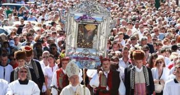 Hodočašće u Sinj uoči blagdana Velike Gospe