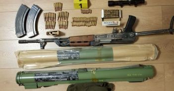 Zaštitari teško ozlijedili maloljetnika, kod jednog nađen arsenal oružja