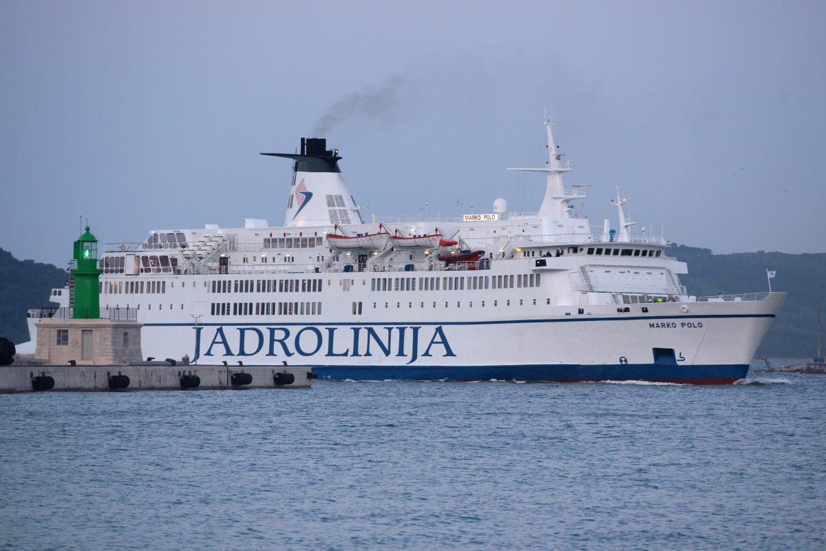 Odgođen Pocetak Plovidbe Na Liniji Zadar Ancona Radio Dalmacija