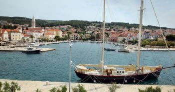 U ponoć prestaju mjere, Brač se vraća u normalu, škole će startati u srijedu