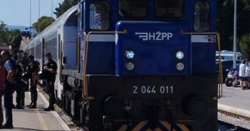 “Bili vlak”: Oko 450 navijača krenulo za Zagreb